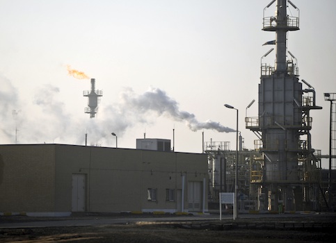 Iranian gas refinery, Qom, Iran / AP