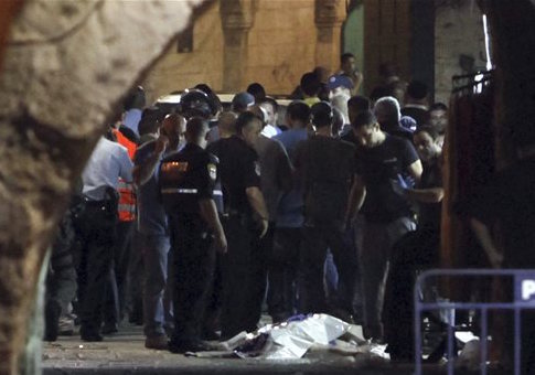 Israeli police stand by body of Muhannad Halabi