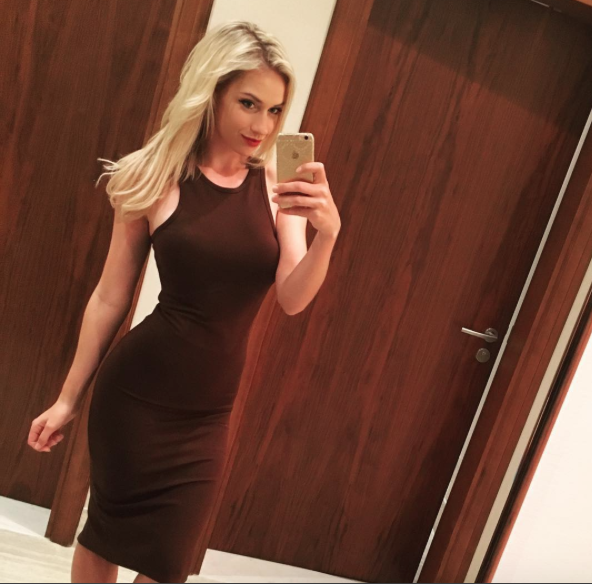 PICTURES: Sexy Golfer Paige Spiranac Crushes First Pro Golf Event ...