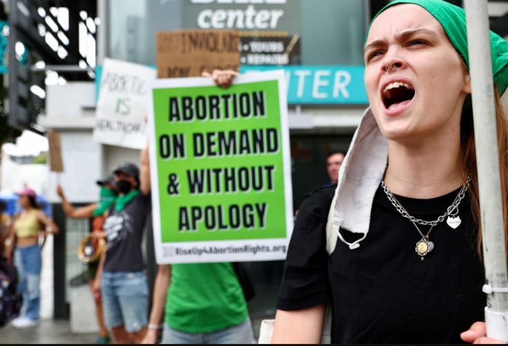 Pro-Life Protesters 'Viciously Attacked' Outside Baltimore Planned Parenthood