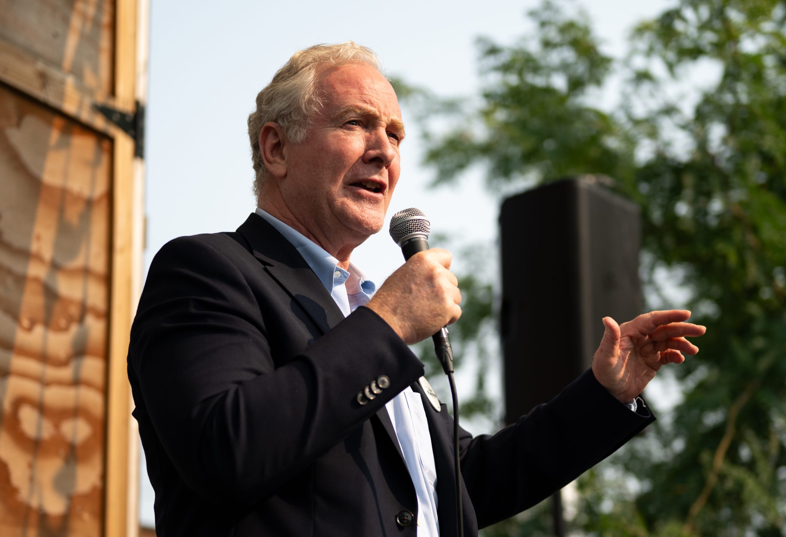 Presidential Hopeful Van Hollen Headlines Notorious ‘Arab World’ Gala With Group that Issued ‘Most Wanted’ List of Jewish Americans